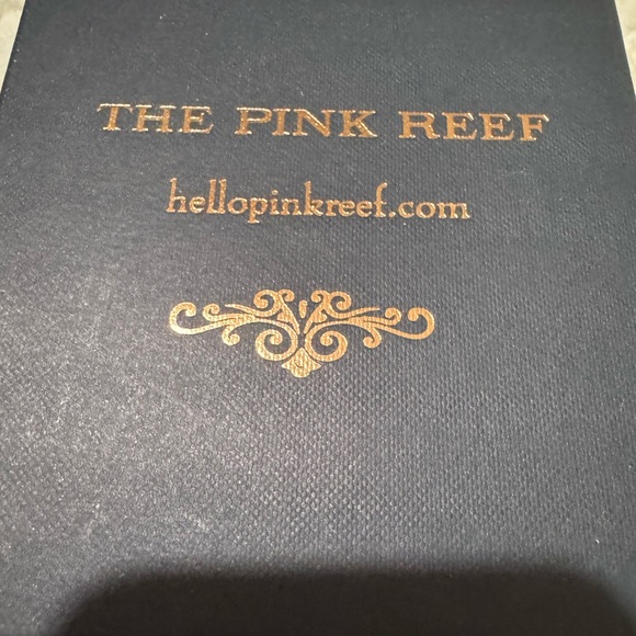 The Pink Reef Heart of the Ocean Necklace in light pink - Picture 6 of 8